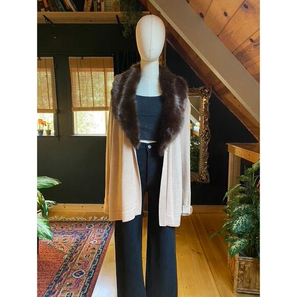 Merino Wool Cardigan Fur Collar - Picture 6 of 6